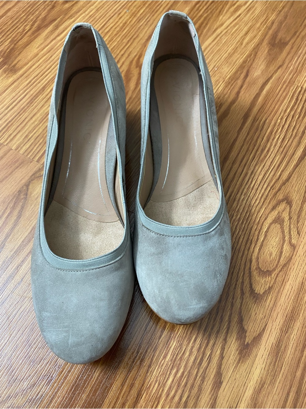 Vionic Suede Low Block Heel Pumps - Picture 2 of 5
